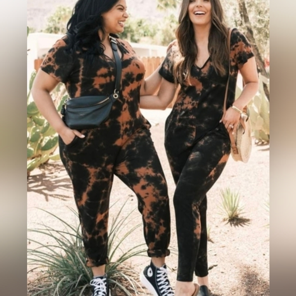 Smash + Tess Women's Tie-Dye V-Neck Jumpsuit Medium